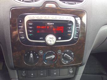 2007 Ford Focus Photos