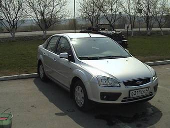2007 Ford Focus Photos