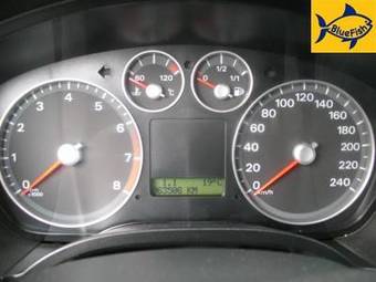 2007 Ford Focus Photos