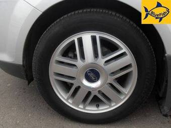 2007 Ford Focus Photos
