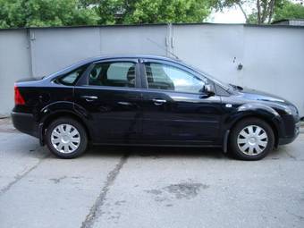 2007 Ford Focus Photos