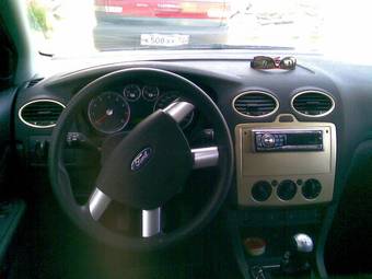 2007 Ford Focus Photos