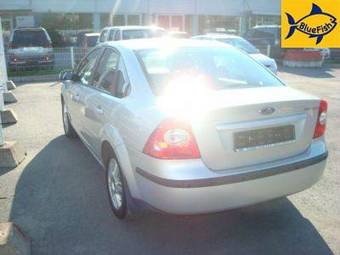 2007 Ford Focus Photos