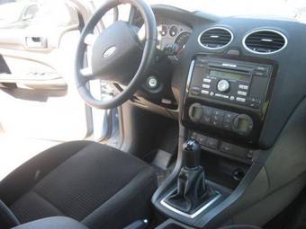 2007 Ford Focus Photos
