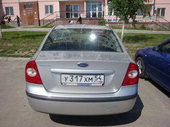2007 Ford Focus Photos