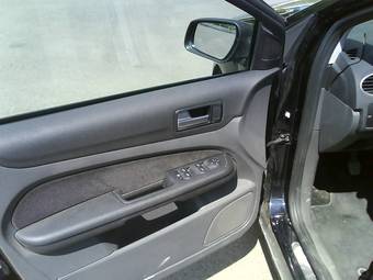2007 Ford Focus Photos