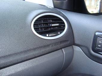 2007 Ford Focus Pictures