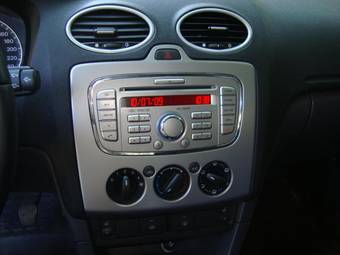 2007 Ford Focus Photos