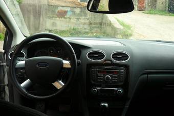 2007 Ford Focus Photos