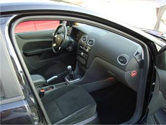 2007 Ford Focus Photos