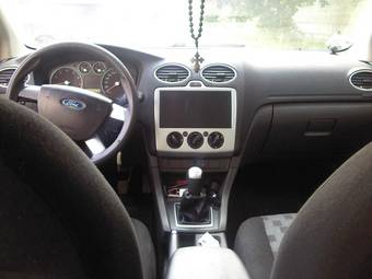 2007 Ford Focus Photos