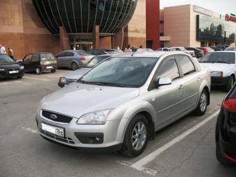 2007 Ford Focus Pictures
