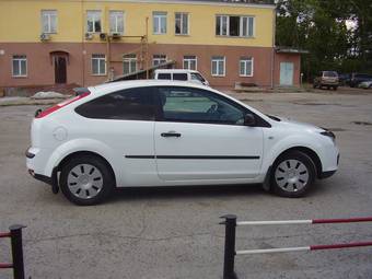2007 Ford Focus Photos