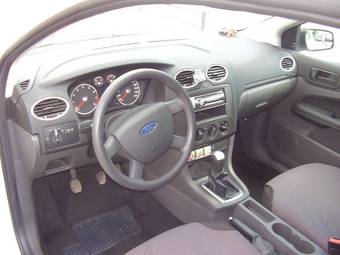 2007 Ford Focus Photos