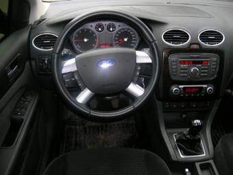2007 Ford Focus Images