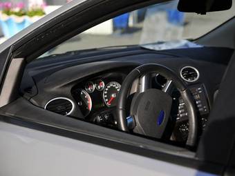 2007 Ford Focus Pictures