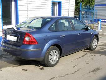 2007 Ford Focus Images