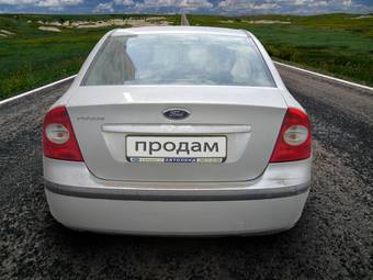 2007 Ford Focus Photos