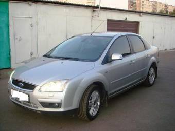 2007 Ford Focus Photos