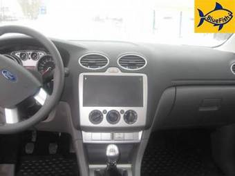 2008 Ford Focus Pictures