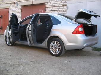 2008 Ford Focus Pictures