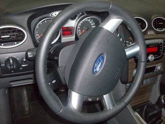 2008 Ford Focus Photos