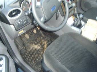 2008 Ford Focus Pictures