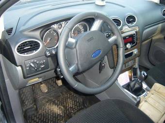 2008 Ford Focus Photos