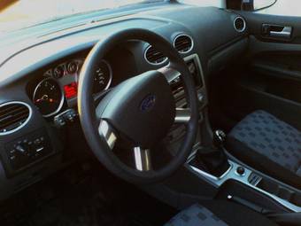 2008 Ford Focus Photos