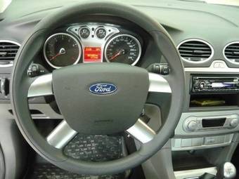 2008 Ford Focus Images