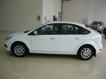 2008 Ford Focus Pics