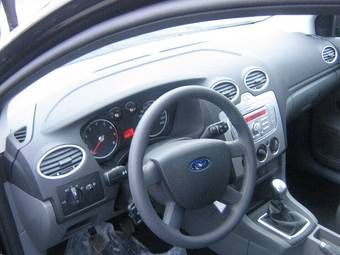 2008 Ford Focus Pictures