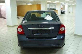2008 Ford Focus Pictures