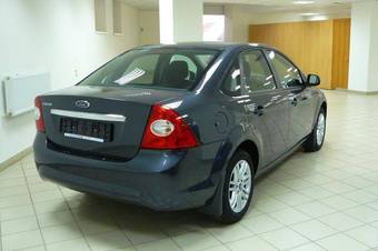 2008 Ford Focus Pictures
