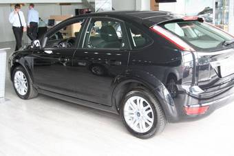 2008 Ford Focus Photos