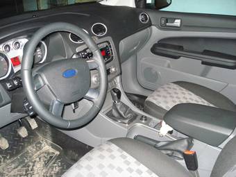 2008 Ford Focus Photos