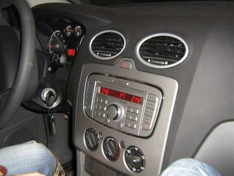 2008 Ford Focus Pictures