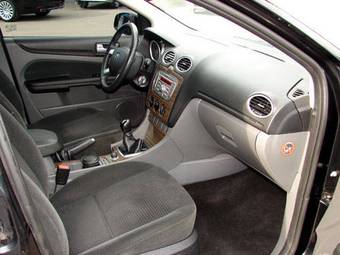 2008 Ford Focus Pictures