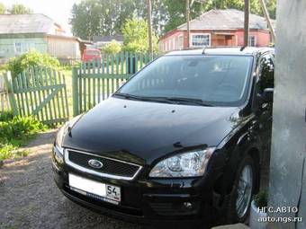 2008 Ford Focus Pictures