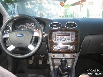 2008 Ford Focus Photos