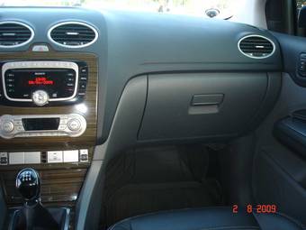 2008 Ford Focus Photos