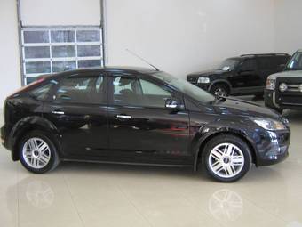 2008 Ford Focus Pictures