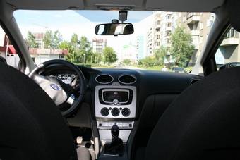 2008 Ford Focus Photos