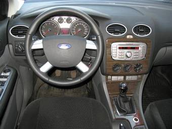 2008 Ford Focus Photos