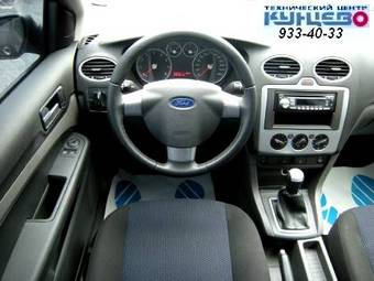 2008 Ford Focus Photos