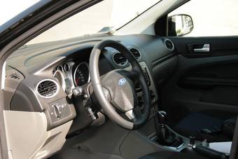 2008 Ford Focus Photos