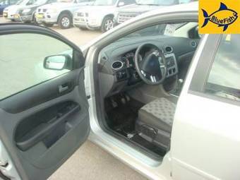 2008 Ford Focus Photos