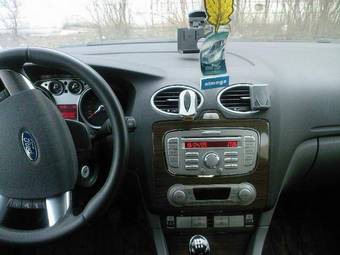 2008 Ford Focus Pictures