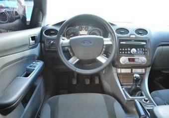 2008 Ford Focus Pictures