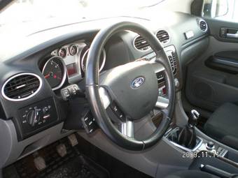 2008 Ford Focus Photos